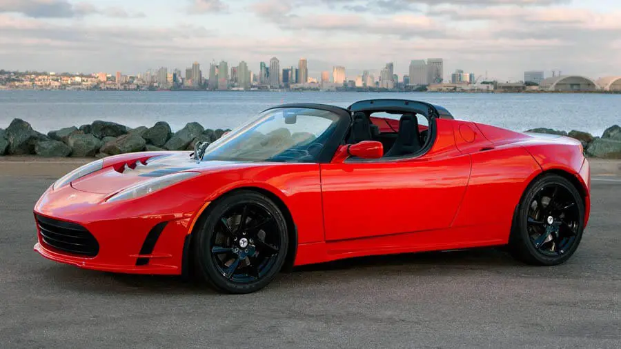 2008: Tesla Roadster